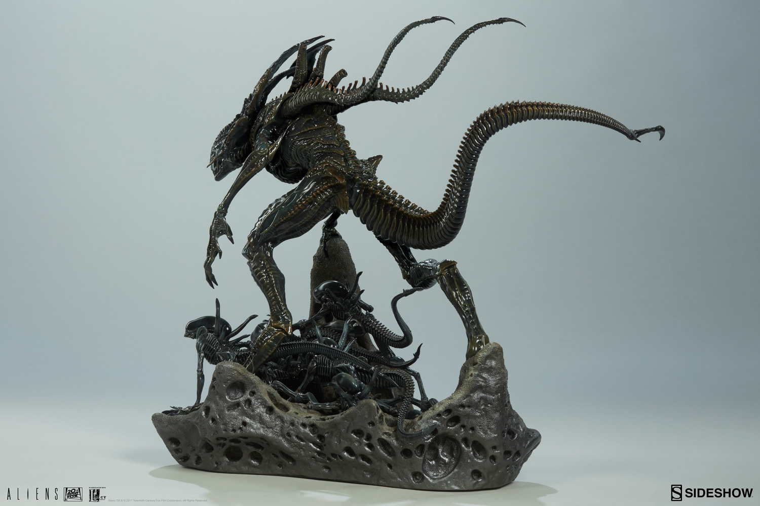 aliens-alien-king-maquette-200333-08.jpg